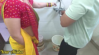 Bhabhi Called the Neighbour to Fix the Shower and Got Fucked