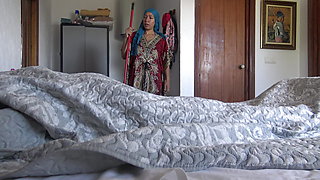 This Turkish granny is SHOCKED !!! I take out my big cock in front of her.