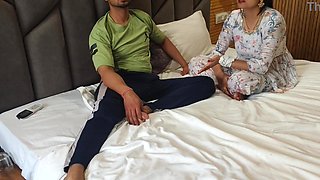 Naughty Saara Bhabhi Teaches Fucking To Virgin Teen Devar And Devar Fucked Her So Hard That She Ejaculated While Fucking