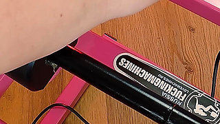 Fucking Machine Drilling BBW's Fat Pussy