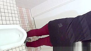 Japanese babes peeing golden piss in urinal POV