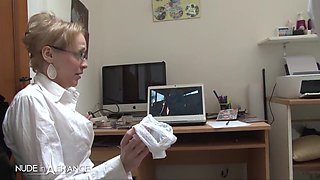 First day at work our new secretary gets analized by the boss