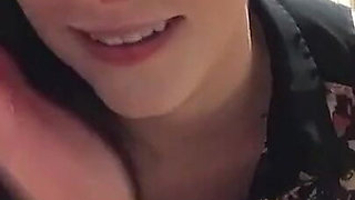 Pee Vlog 2 I Go Wherever I Want