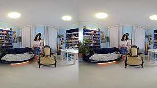 Lola Bredly Fucked In Museum Office - VRmodels