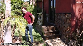 Loves A Hard Massage With A Good Creampie Outside - India Summer