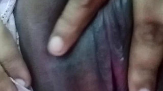 Husband & Wife Boobs Preesing & Pussy Fingering Video