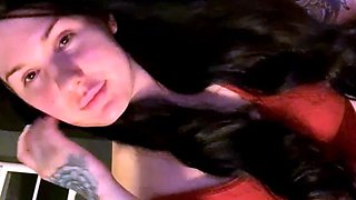 Hot brunette from squirt masturbating on webcam
