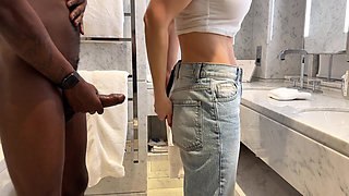 Lucy's Bathroom Thrill: BBC Blowjob, Bent Over the Sink, and Mirror Sex with Easy Access Jeans