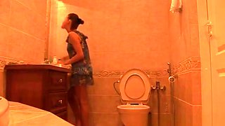 Voyeur amateur movie from toilet