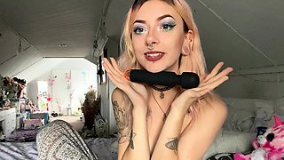 Small titted Briana toying herself poolside