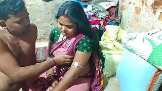 Desi Aunty Neighbor Fucks Nephew - Hot Indian Homemade Sex Video