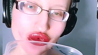 Asmr Strawberry Eating - Asmr, Eye Glasses, Gianess, Lipstick, Big Lips, Mough, Food, Face Fetish, Long Nails
