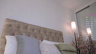 amateur vip ass flashing boobs on live webcam