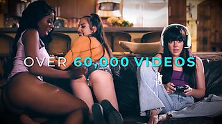 GIRLSWAY - Petite Liz Jordans Innocent Gift To Stepmom Silvia Saige Sparks Romantic Affair - PART 2: Porn