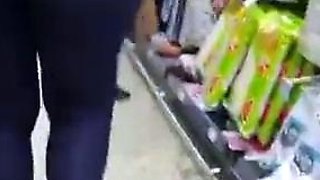 Amateur ass rammed outdoors