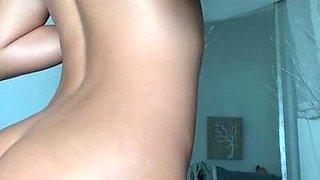 Amateur Webcam Teen Masturbates And Teases