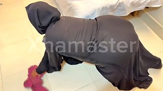 Stuck Step Mom Aria Mia Gets Fucked Under Bed