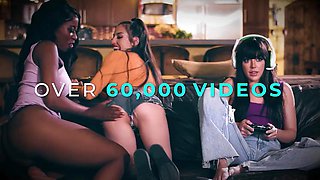 Virgin Clara Trinity Begs Petite Kimmy Kimm To Teach Her Pussy Eating Before Big Babysitting Gig: Porn