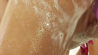 Washing Kittens Scene-2_blonde Big-bootied Girls in Bikinis, Wet and Fucked in a Lesbian Orgy