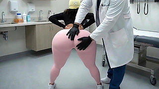 Petite Big Ass Girl Twerking in Tight Pink Leggings and Thong