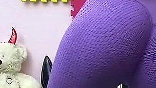 Do Hot Yoga Session with Squats and Masturbation