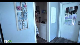 Auntie Melons Visits! Step-family Orgy