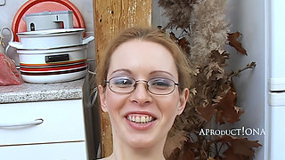 Ana Marias First Deep Throat Golden Shower and Pee