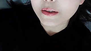 A Japanese Wife Talks to You