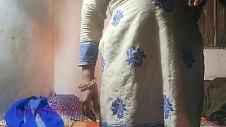 Richa Bhabhi ki chudai Ghodi bana ke