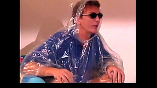 FFM Threesome in the Pool