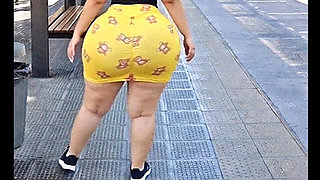 Big Ass Waiting for the Bus in Argentina