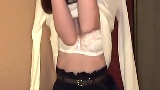 [underground Sex Service] Ss-class Beauty on Her First Day Today, 19 Years Old, Slender with Nice Bust Size and Beautiful Legs
