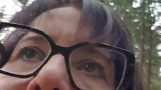 Julie pulls naked on the side of the road and splashes