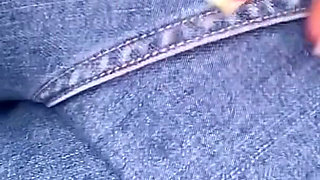 Farting Fat Booty MILF in Jeans
