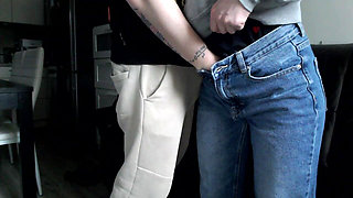 Amateur Fucking and Figerring Girlfriend with Blue Jeans