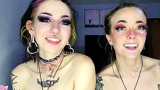 Amateur webcam lesbians mutual masturbation with toys