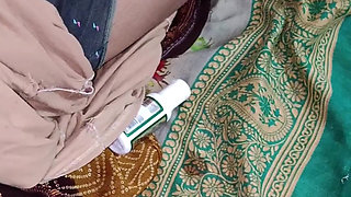 House wife fun with boyfriend Rs 500 wali maid