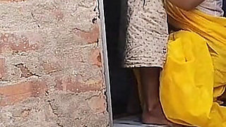 Indian Housewife Outdoor Fucking with Neighbour Brother in Law