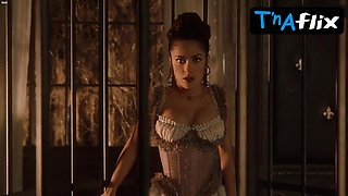 Salma Hayek Booty, Milk cans Gig in Wild Wild West