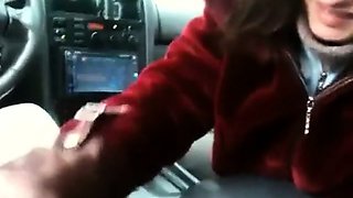 Russian Amateur Gives Blowjob in a Car During Lunch Break
