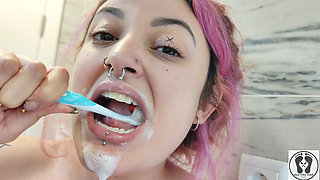 4K Tongue Mouth Uvula Face Toothbrushing Good Quality Image