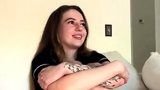 Flexible pale brunette with foot fetish does hot footjob