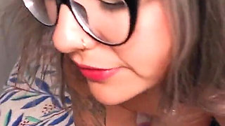 Luna Ferrara Receives a Romantic Fuck