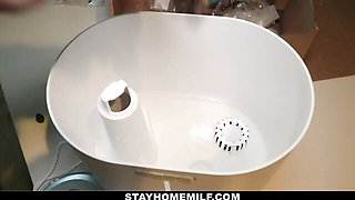 Fit babe with perfect round ass Lilith Morningstar fucked in POV