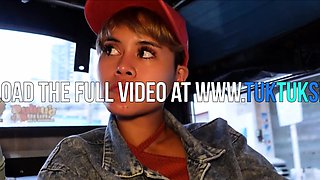 Curvy Thai MILF amateur gets picked up