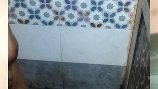 Desi bhabhi dancing before fuck her husband's dick