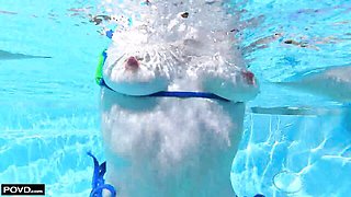 Outdoor passionate dick-riding with a gorgeous beauty Rose Carter