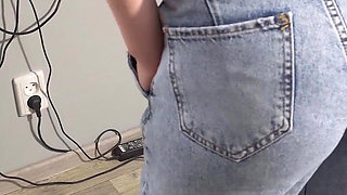 MILF Secretary in High Weist Jeans Teases Her Nice Butt