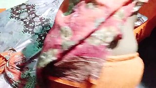 Desi Indian Bhabhi and Servant Sex video