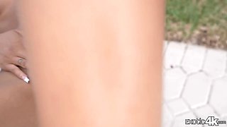 Claire Black Gets Her Pussy Stretched And Face Splattered